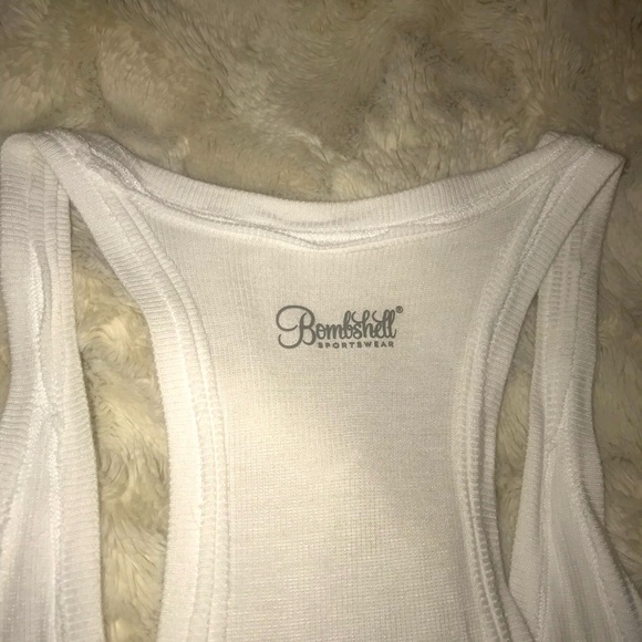 Bombshell tank top - Picture 1 of 5